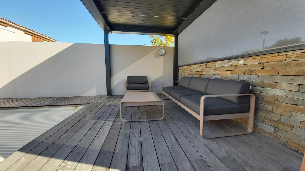 Villa Home Holiday A Cala Rossa Lecci Exterior photo